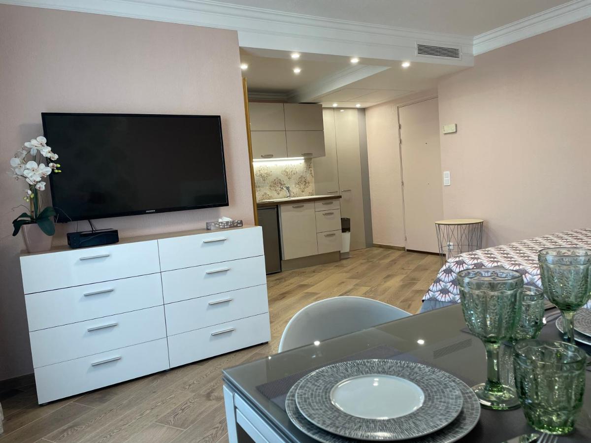 Studio With Swimming Pool 80 Meters Near The Beach Nice Luaran gambar