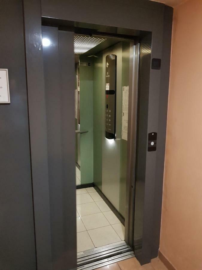 Studio With Swimming Pool 80 Meters Near The Beach Nice Luaran gambar